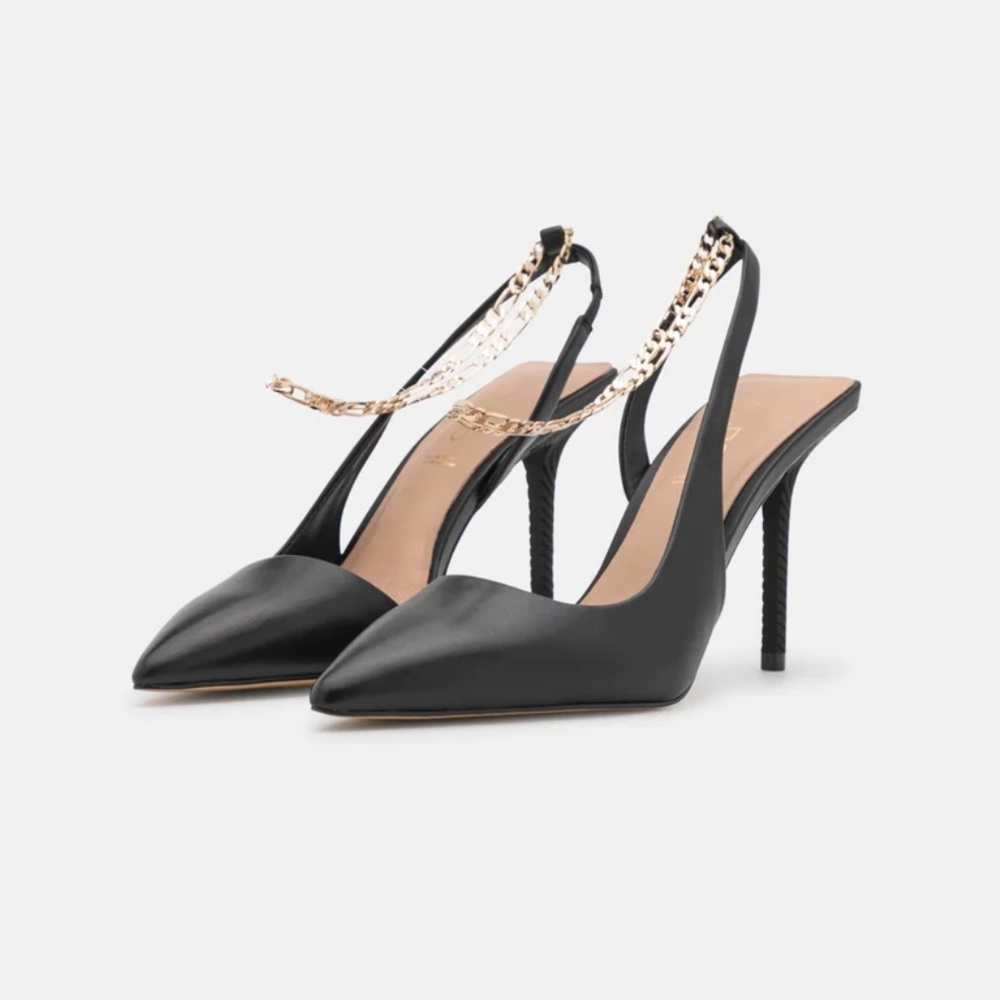 Sling back Heels with chain anklet